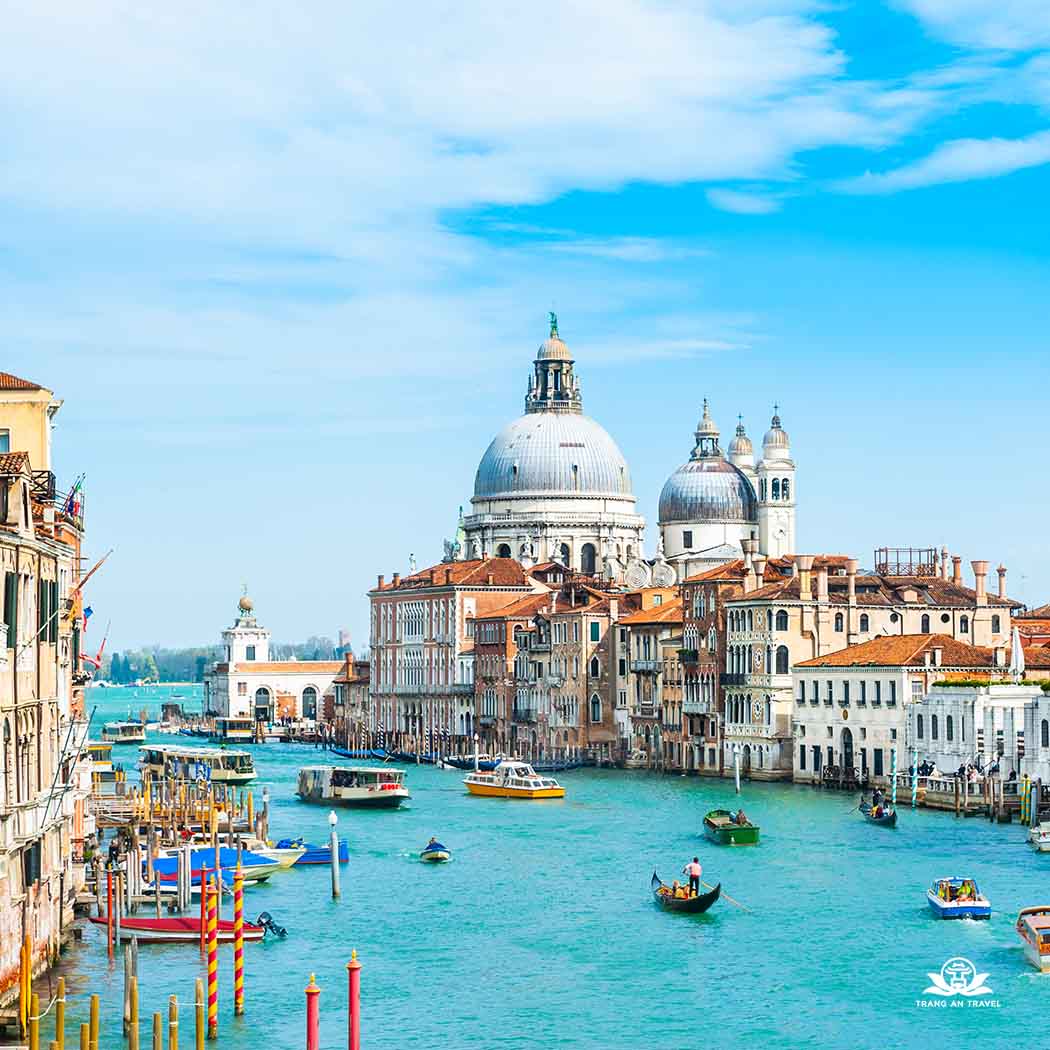 Tour Du Lịch Châu Âu  Pháp - Thụy Sĩ (Núi Titlis) - Ý - Vatican Bay China Southern Airlines