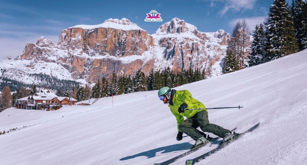 Ý: Leo núi tuyết và trekking ở dãy Dolomites mùa đông