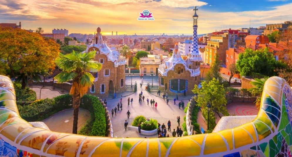 Tháng 11 đi du lịch Nam Âu nước nào đẹp nhất?