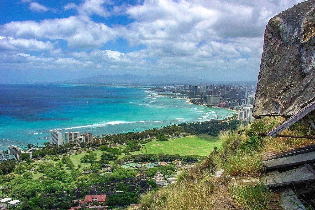 Đỉnh Kim Cương (Diamond Head) - Hawaii