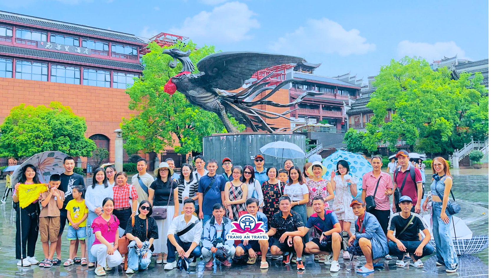 Tour Phượng Hoàng Cổ Trấn 