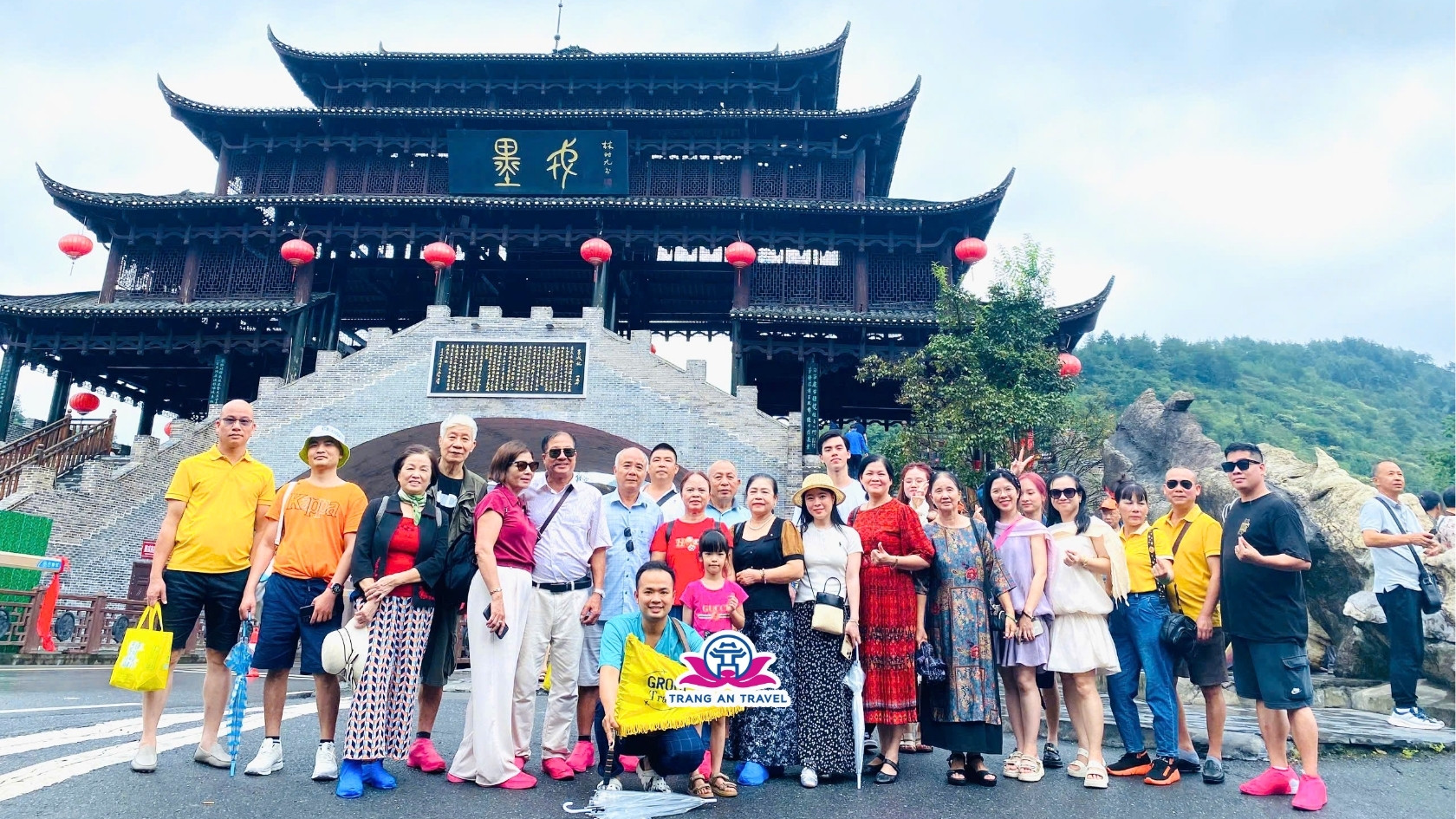 Tour Phượng Hoàng Cổ Trấn