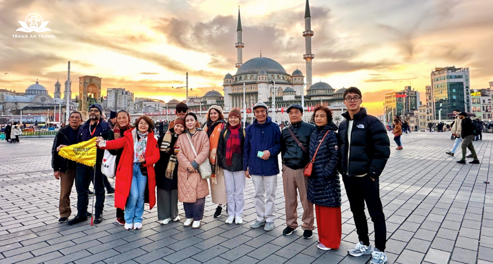 Đoàn khách TRÀNG AN TRAVEL khám phá THỔ NHĨ KỲ