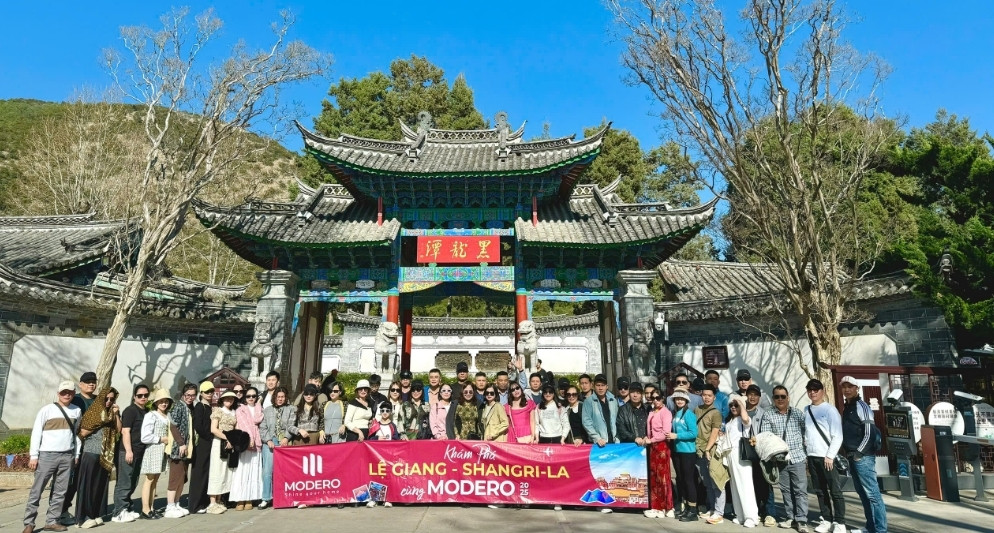 Kinh nghiệm du lịch Lệ Giang tháng 4 – Hành trình mộng mơ giữa mùa xuân