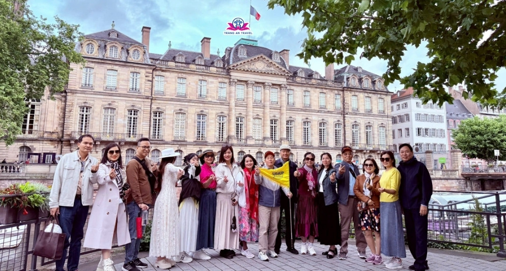5+ lịch trình tour châu Âu du khách yêu thích nhất tại Tràng An Travel 2025