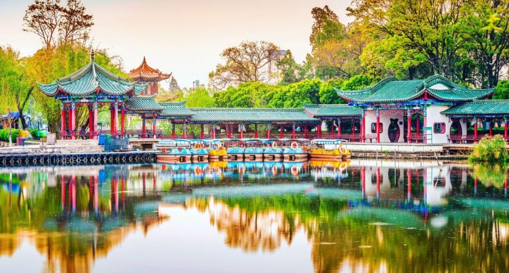 Kinh nghiệm du lịch Côn Minh từ A - Z mới nhất (2025)