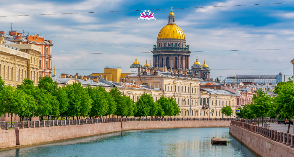 Top điểm check-in đẹp nhất ở Saint Petersburg và cách chụp ảnh đẹp