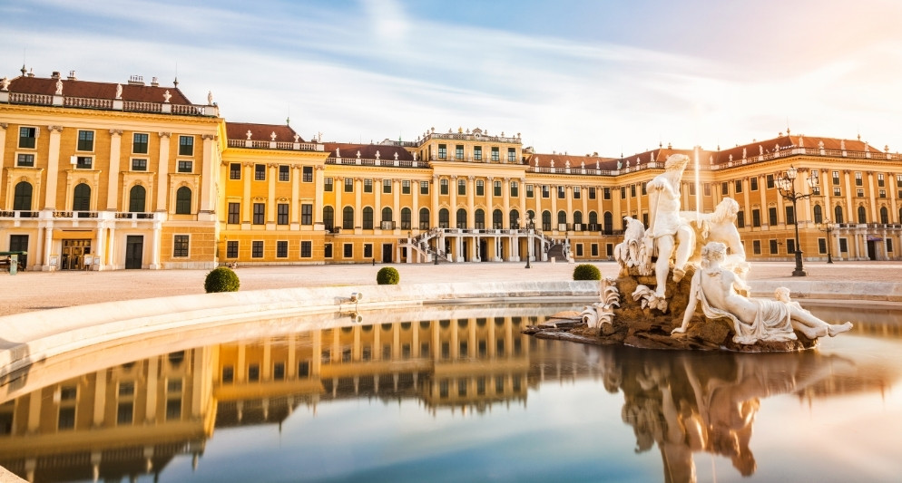 Tour châu Âu qua 5 thành phố mệnh danh là thủ đô văn hóa