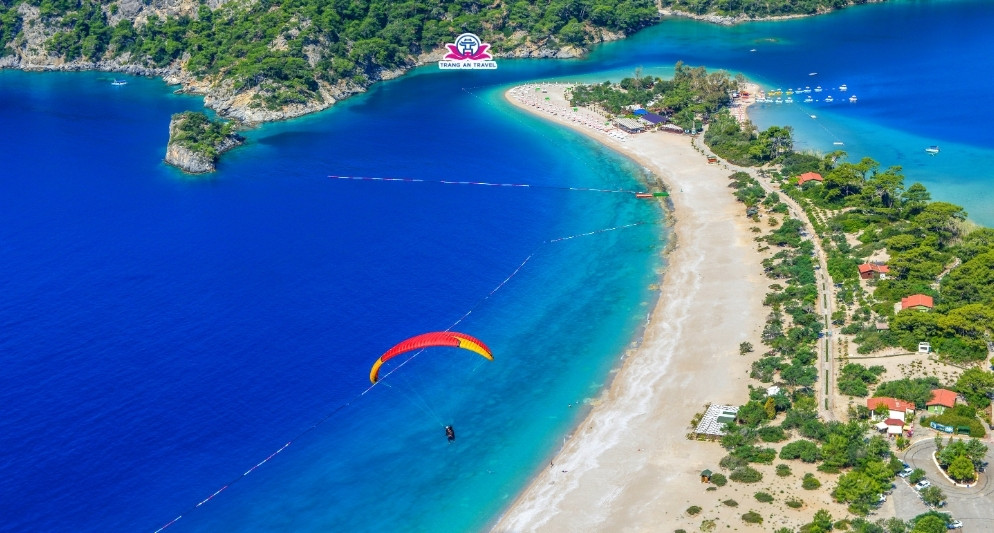 Tour Thổ Nhĩ Kỳ khám phá thiên nhiên kỳ thú: Từ núi lửa Cappadocia đến biển xanh Oludeniz