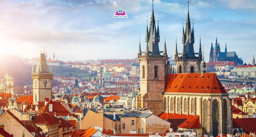 Thời tiết Séc tháng 8 – Thời điểm vàng khám phá Trung Âu cùng tour châu Âu mùa hè 2025