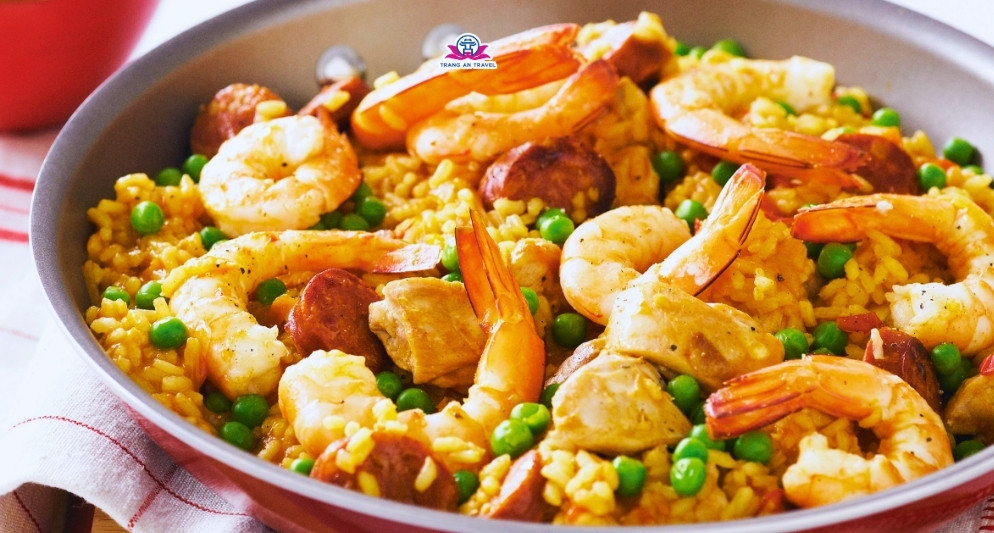 Thực đơn ba món hút khách du lịch Tây Ban Nha