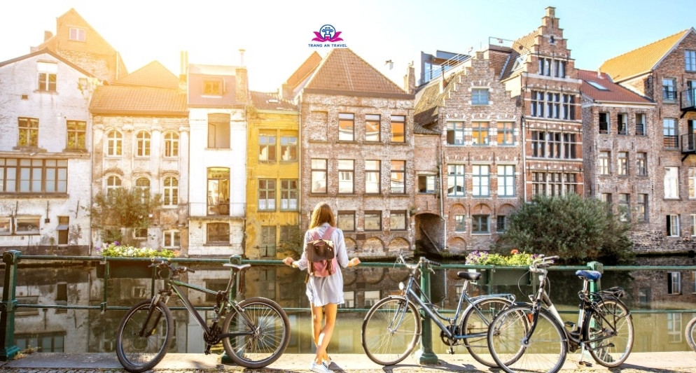 Mách bạn trang phục chụp ảnh đẹp khi đi châu Âu mùa lá vàng