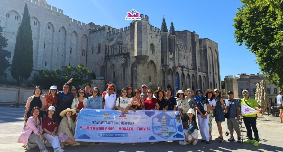 Tour châu Âu Tràng An Travel có tốt không? Lý do vì sao hàng nghìn khách hàng chọn đồng hành mỗi năm