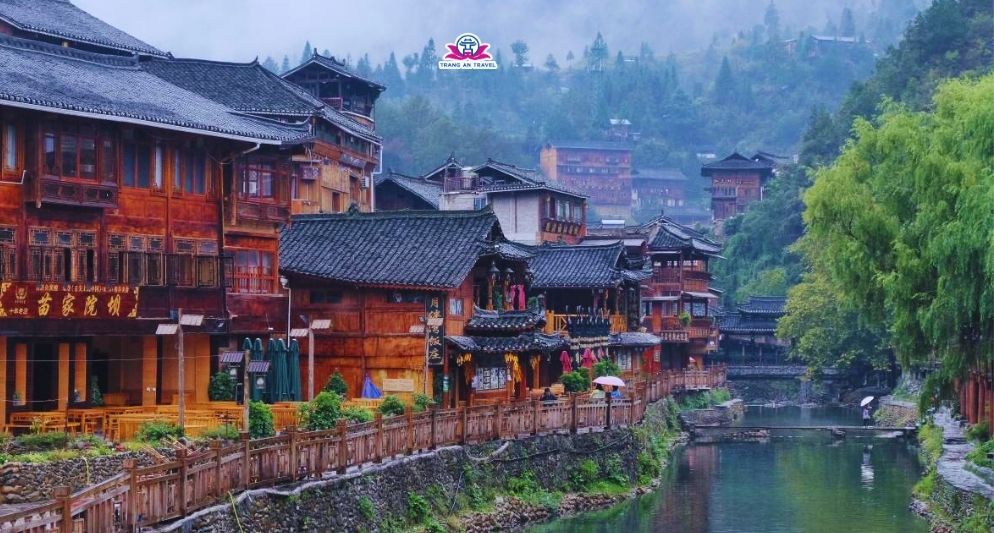 Giới thiệu chi tiết tour Quý Dương – Thiên Hộ Miêu Trại – Trấn Viễn – 4N3Đ hè 2025