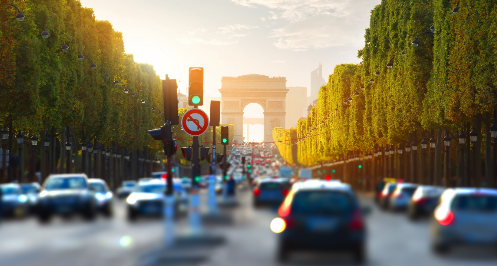 Loạt trải nghiệm như người bản xứ tại Đại lộ Champs Élysées, Paris