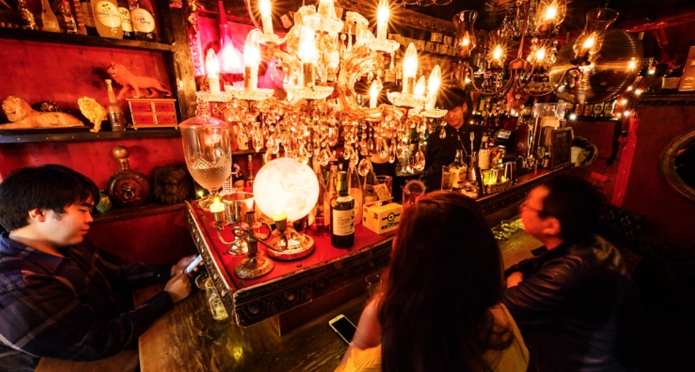 Golden Gai, thiên đường đêm dành tới người thích nổi loạn