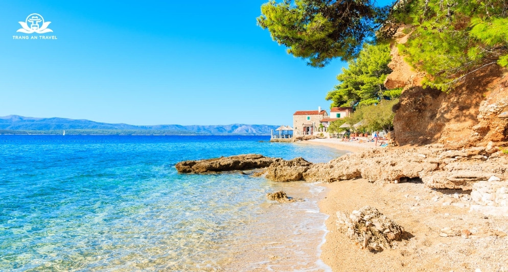 Những bãi biển đẹp ít người biết ở Croatia