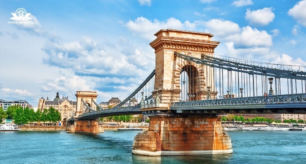 Nối những bờ vui qua những cây cầu ở châu Âu