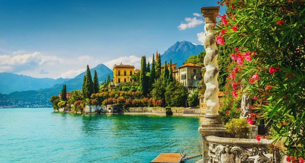 Hành trình qua các vùng hồ nổi tiếng nhất châu Âu