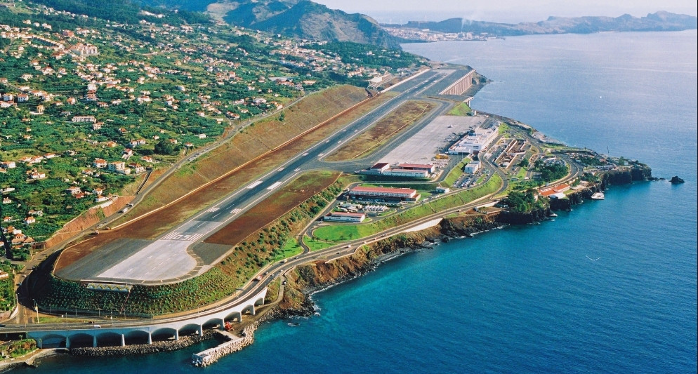 Sân bay Madeira